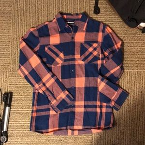 Men’s flannel button-down.